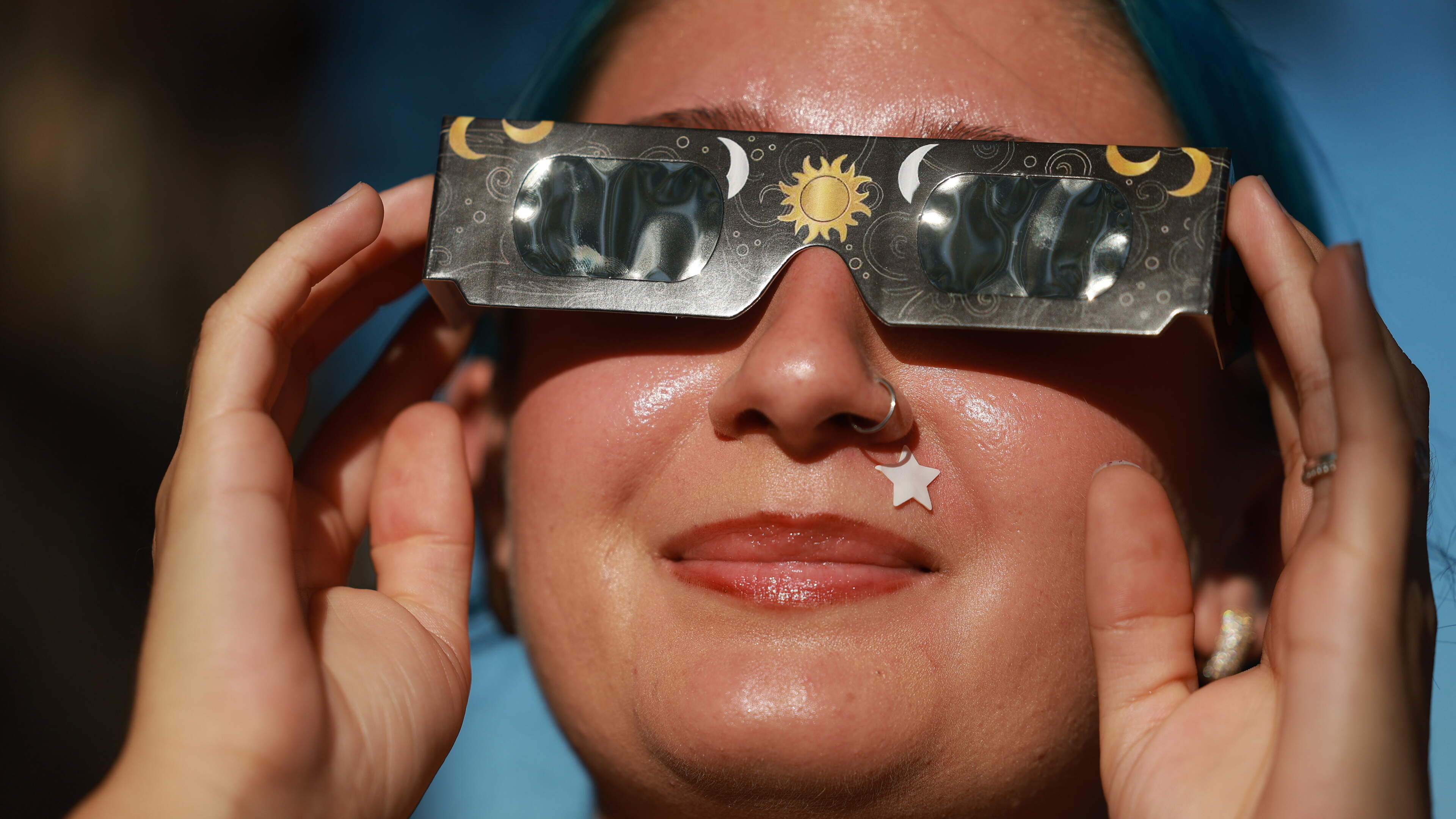 De zonsverduistering is voorbij: wat doe je nu met je eclipsbril?